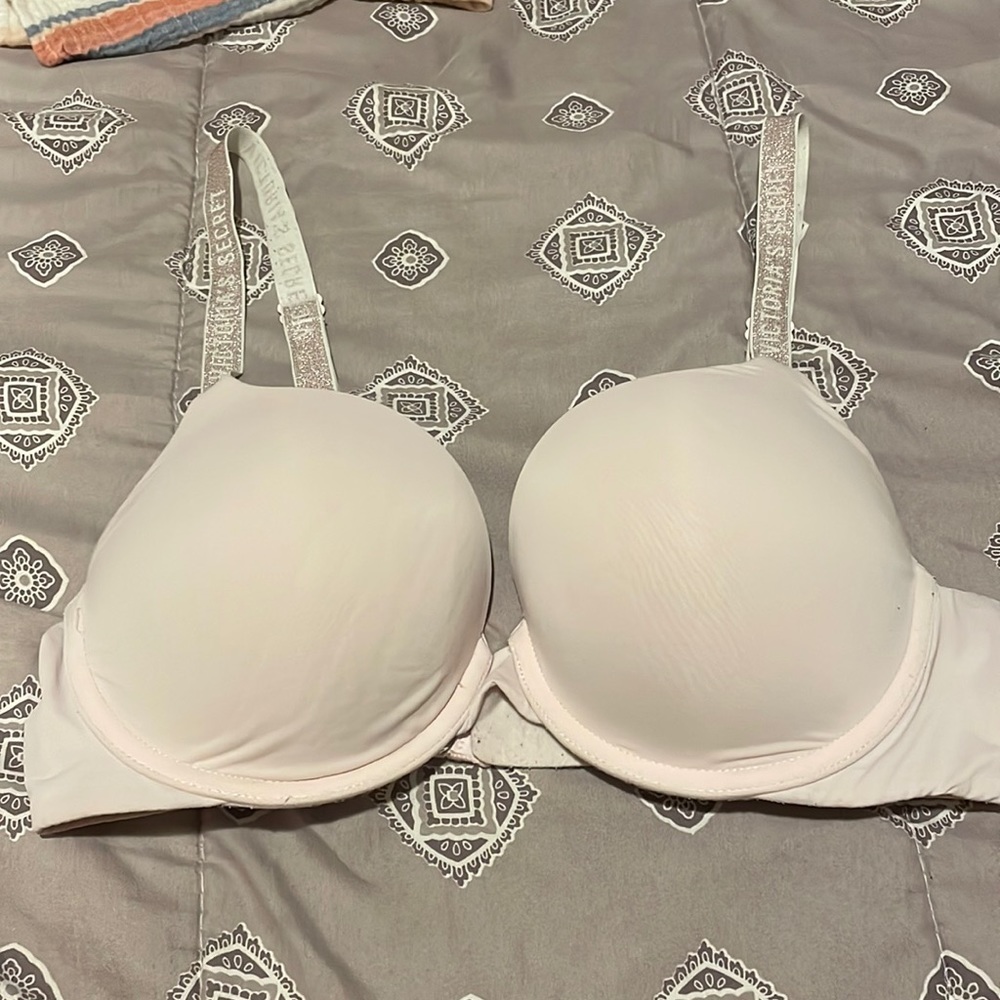 VS Shine strap bra